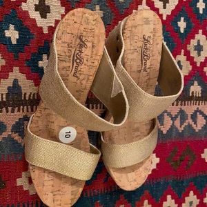 Lucky platform cork wedges